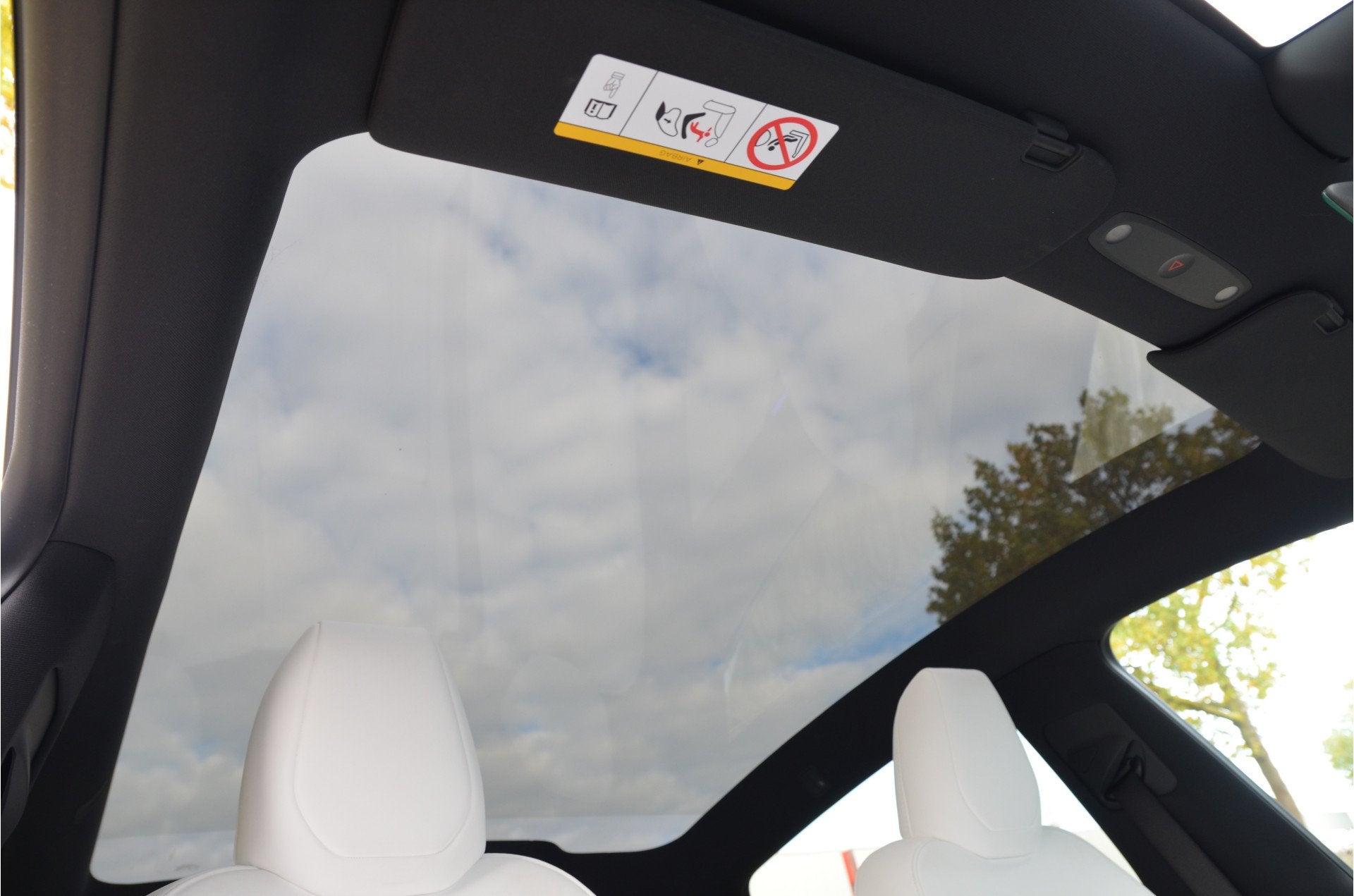 Tesla Model Y Premium Long Range AWD 75 kWh Juniper AutoPilo, Auto's, Gebruikt, Adaptive Cruise Control, 1972 kg, Wit