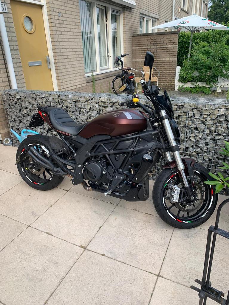 Benelli 502 C A2 Cruiser Bj 2021, 2 cilinders, Particulier, Overig, Minimaal motorrijbewijs A2