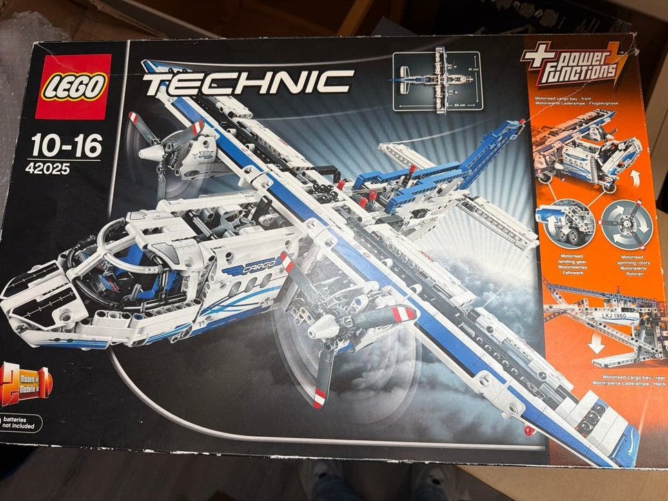 Lego Technic 42025 Cargo Vliegtuig - Compleet met doos, Gebruikt, Lego, Ophalen of Verzenden, Complete set