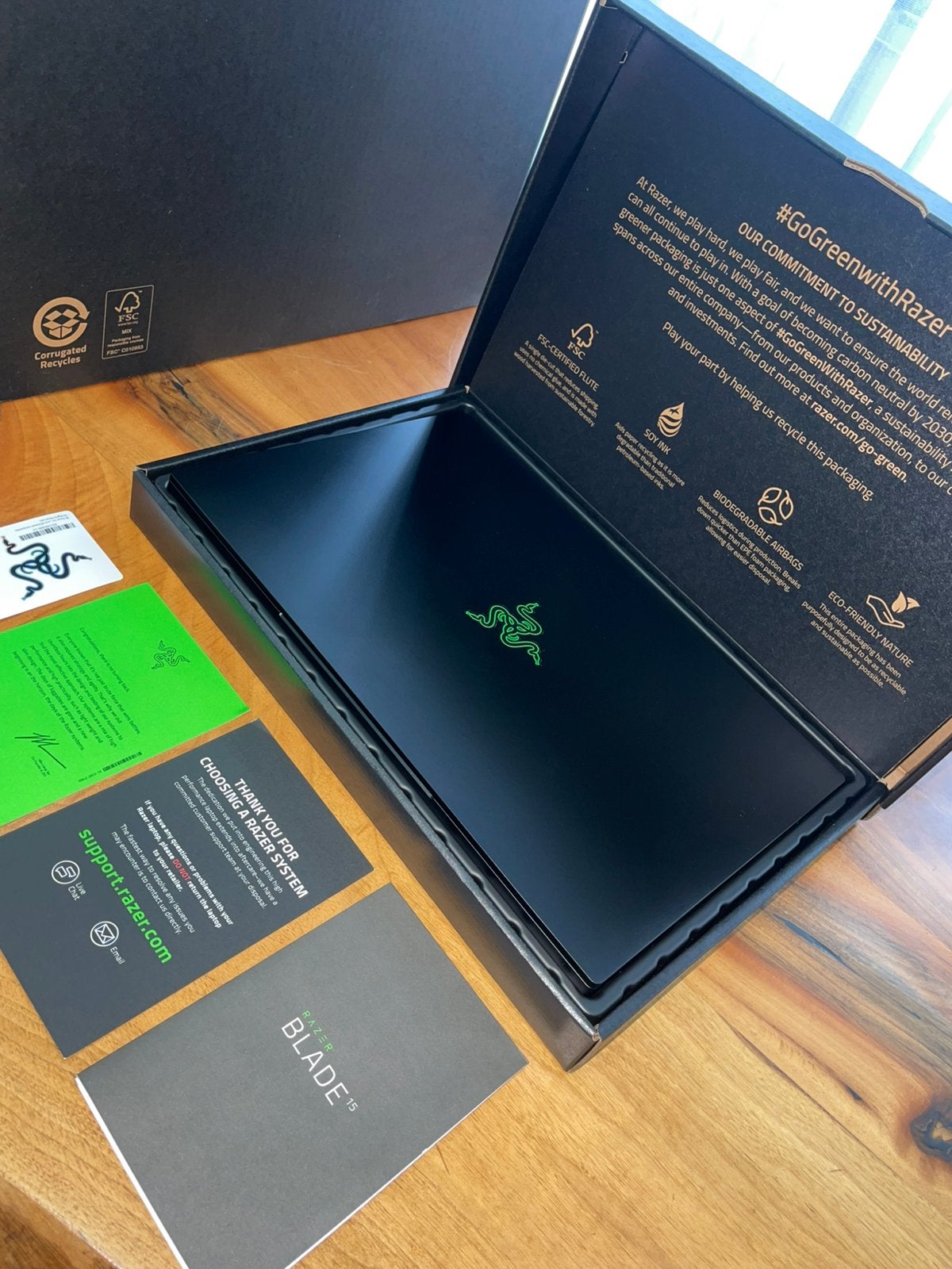 RAZER BLADE RTX 4070 240hz DDR5, 15 inch, Ophalen of Verzenden, Zo goed als nieuw, Gaming