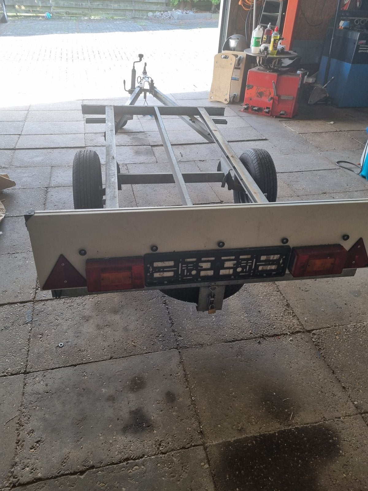 Aanhangwagen onderstel, Ophalen, Gebruikt