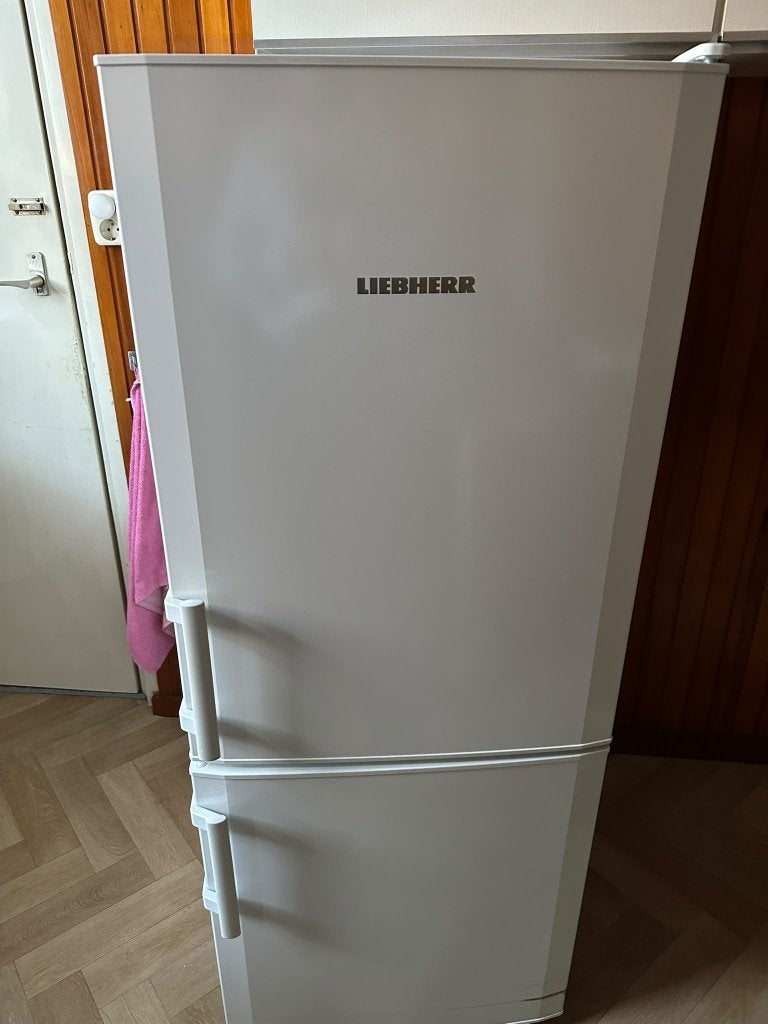 Koelkast, Ophalen, 150 tot 200 liter, Gebruikt, 120 tot 140 cm