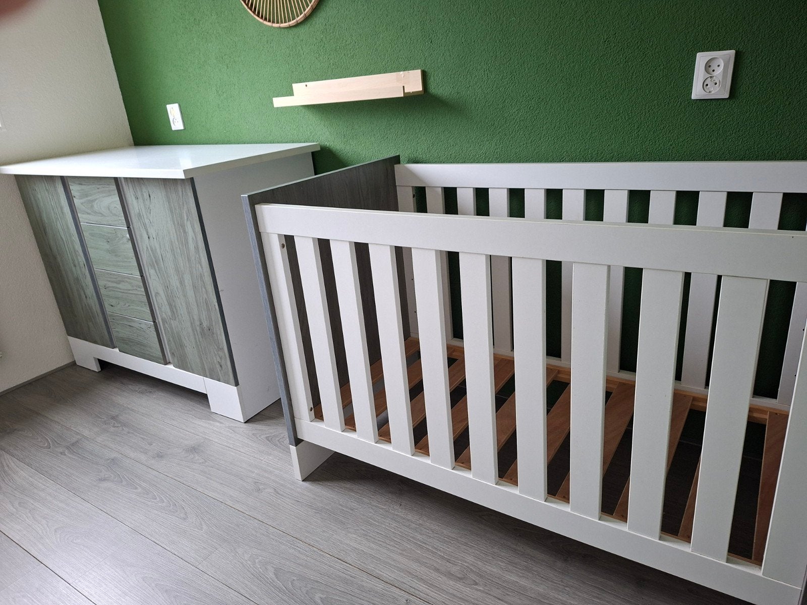 stevig ledikant + commode, Ophalen, Gebruikt, Jongetje of Meisje