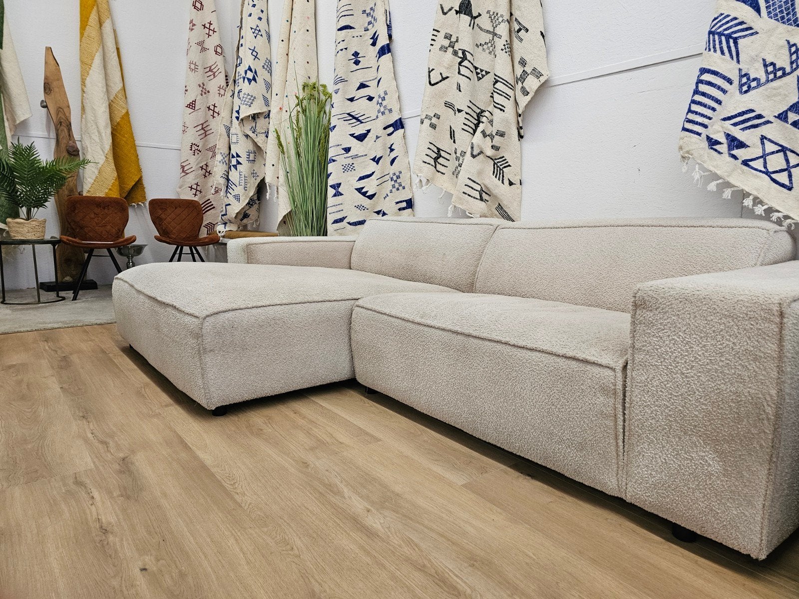 Hoekbank Teddystof met ruime zitting, 125 cm of meer, 125 cm of meer, Zo goed als nieuw, Info@homefriesland.nl