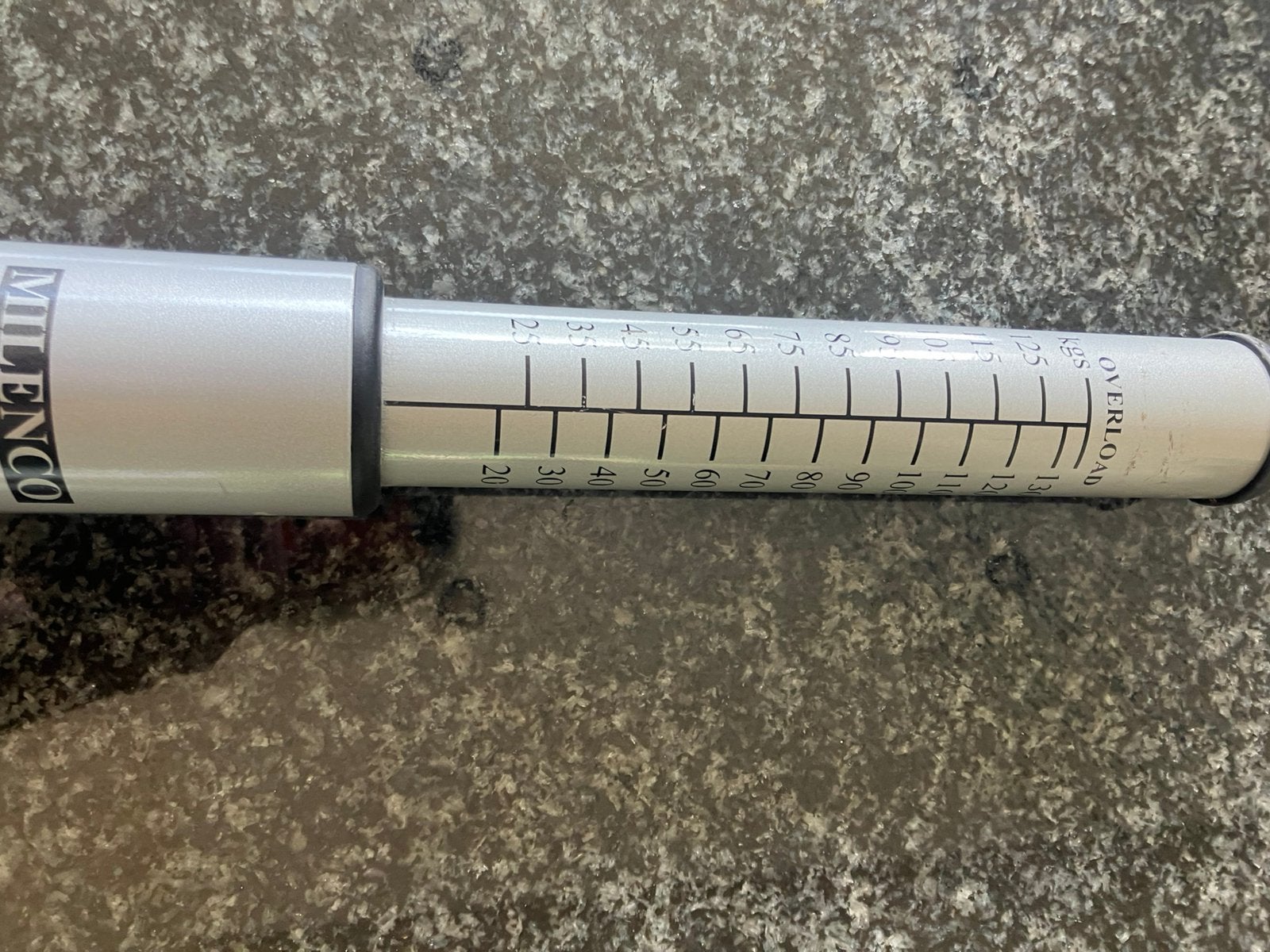 Kogeldruk meter voor caravan of aanhanger, Ophalen, Zo goed als nieuw