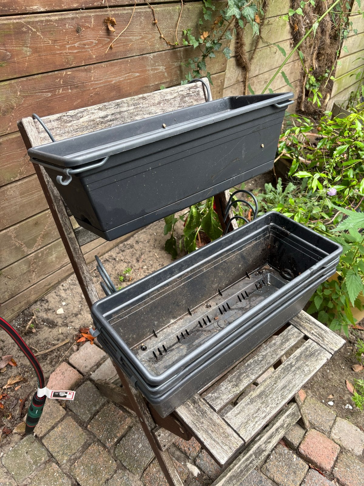 Grijze balkonbak 4 stuks, Tuin en Terras, Bloembakken en Plantenbakken, Ophalen, Kunststof, Minder dan 30 cm, Minder dan 60 cm