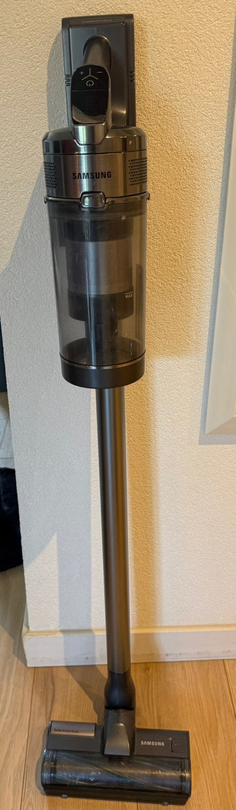 Samsung Jet 75 steelstofzuiger + Clean Station, Ophalen, Zo goed als nieuw, Steelstofzuiger, Samsung