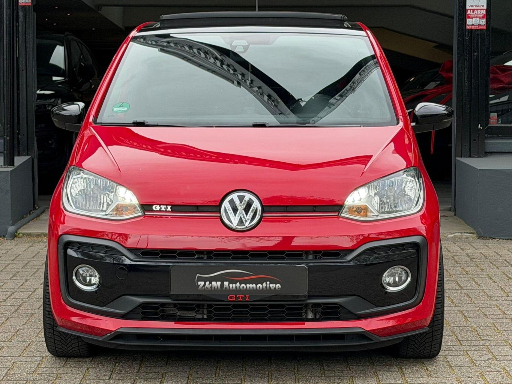 Volkswagen Up! 1.0 TSI GTI Pano*Camera*StoelVerwarming*Cruis, Gebruikt, Up!, 4 stoelen, Bedrijf