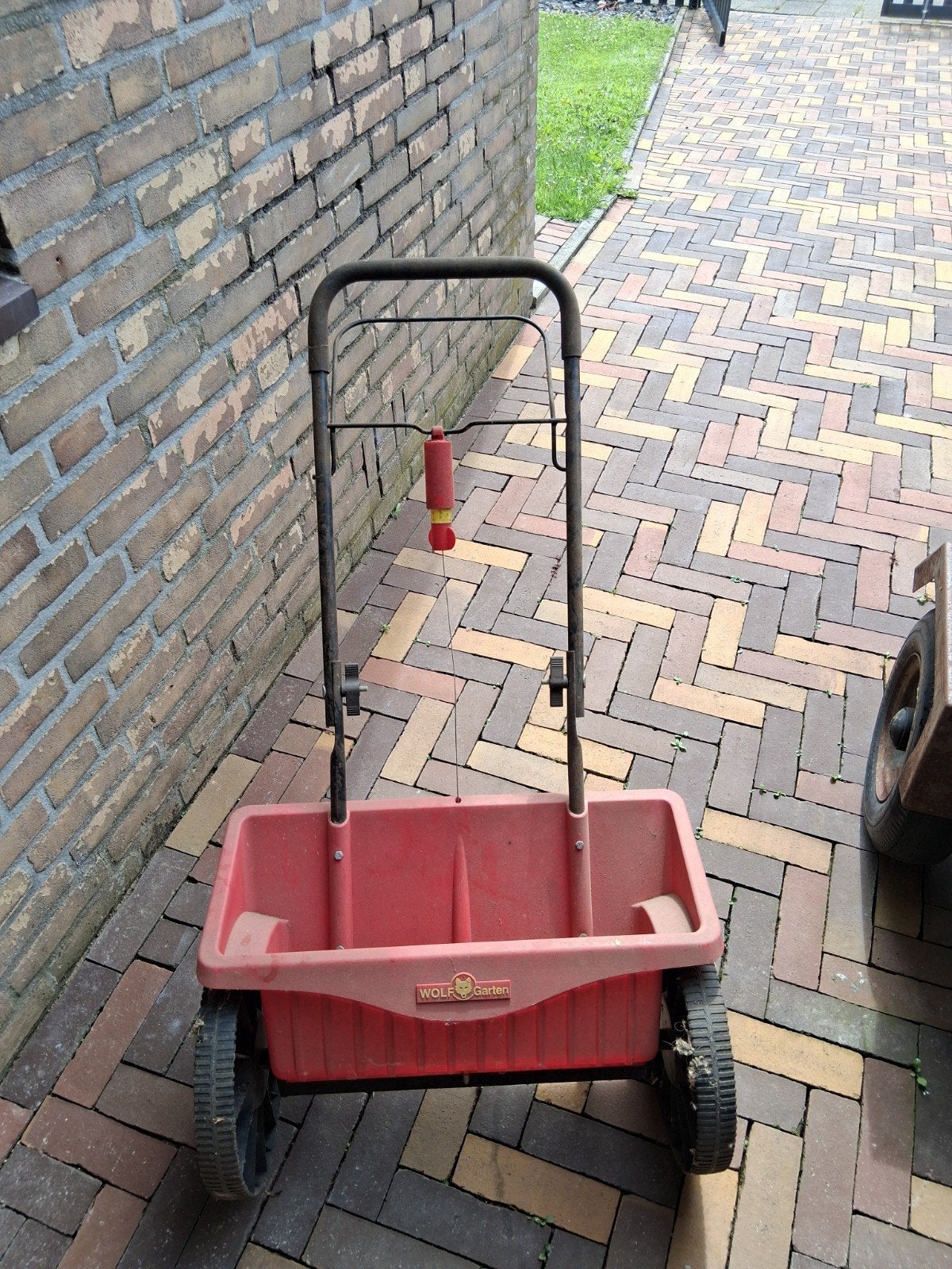 Kunstmest strooier van wolf, Tuin en Terras, Ophalen, Gebruikt