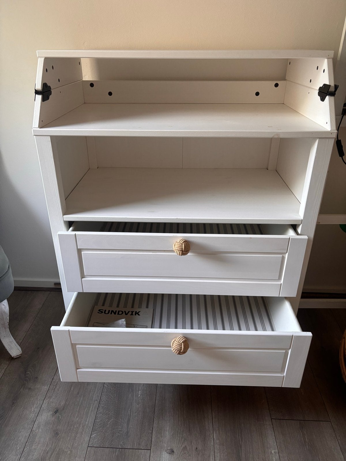 Nette IKEA Sundvik Commode met leuke knoppen, Ophalen, Gebruikt, 70 cm of meer, 105 cm of meer
