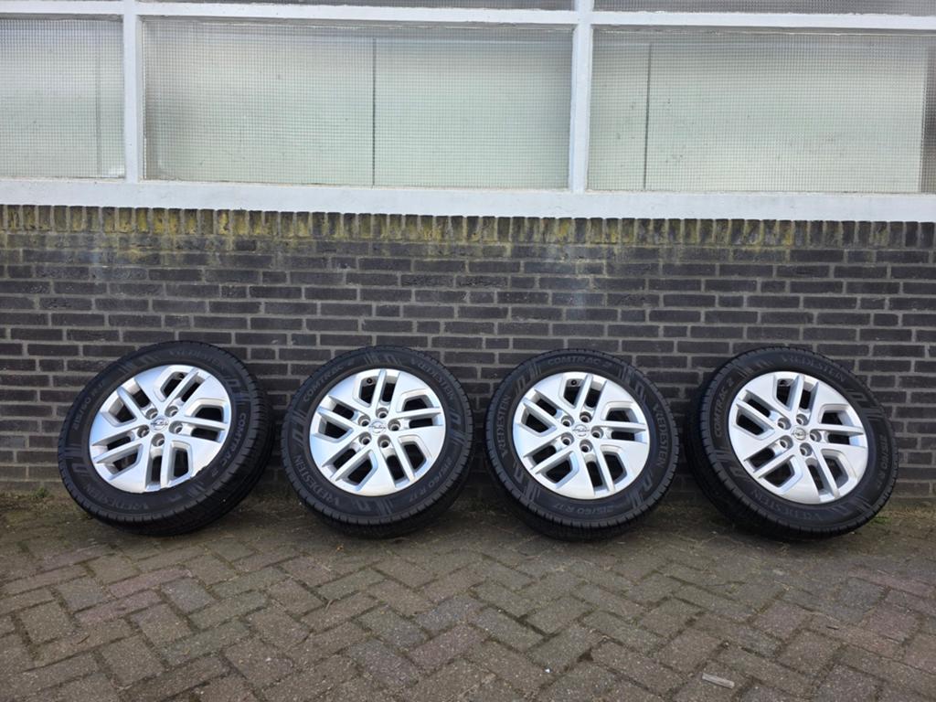 Opel vivaro originele nette 17inch velgen met goede banden, Banden en Velgen, 17 inch, Ophalen of Verzenden, Zomerbanden