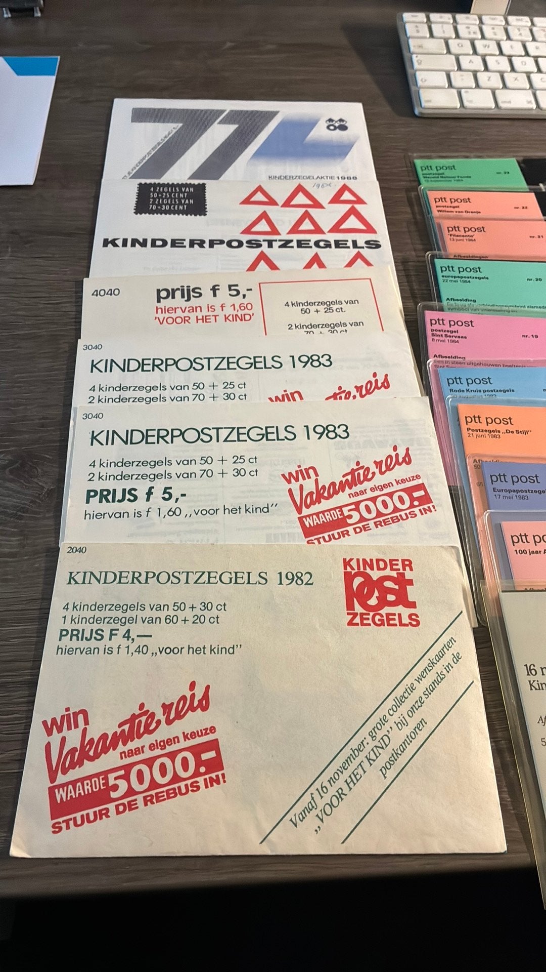 Postzegelmapjes Kinderpostzegels Zomerzegels en meer, Postzegels en Munten, Postzegels | Nederland, Ophalen of Verzenden, Na 1940