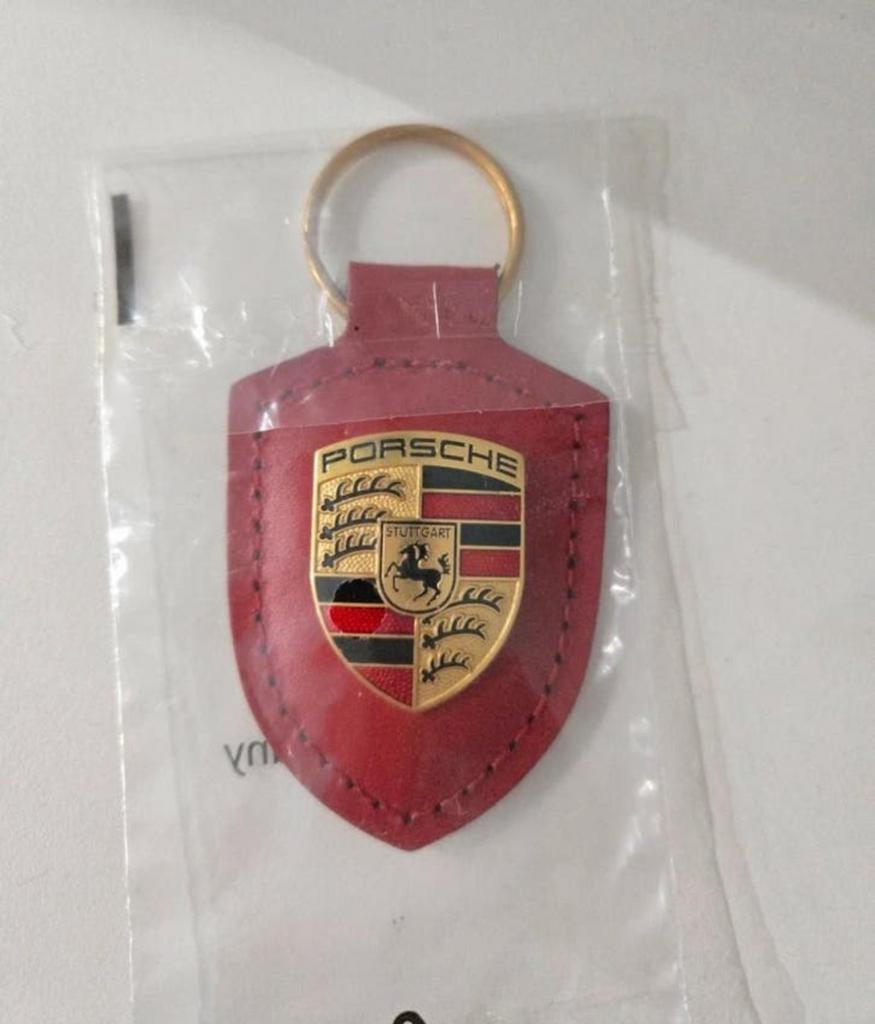 Nieuw origineel porsche sleutelhanger  

Zie ook mijn an, Verzamelen, Sleutelhangers, Ophalen of Verzenden, Nieuw, Merk