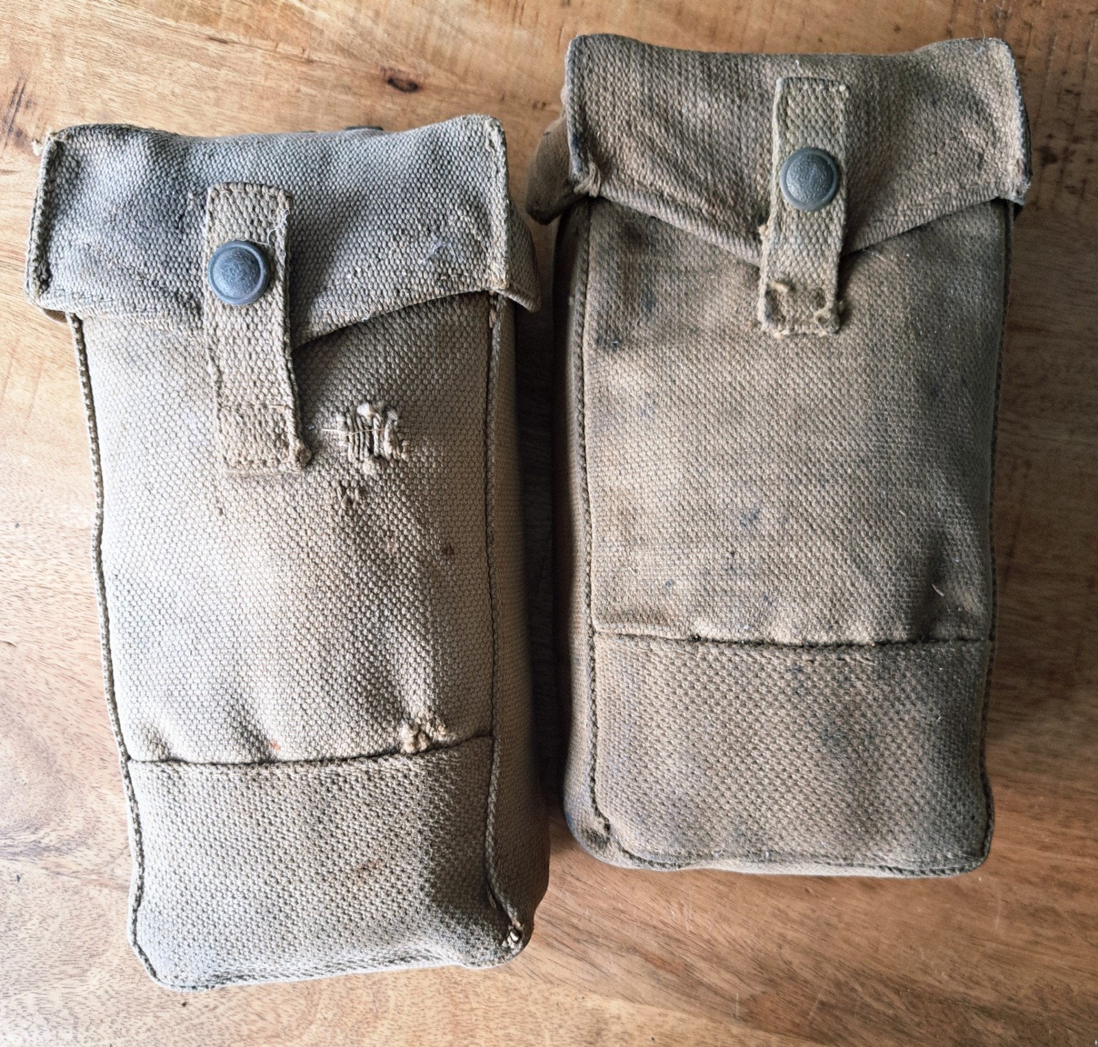 WW2 Britse 1937 Pattern Webbing Basic Pouches (1943), Ophalen of Verzenden, Engeland