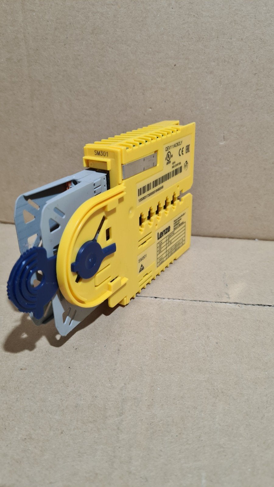 Lenze sm301 veiligheid module e94ayae v frequentie regelaar, Hobby en Vrije tijd, Elektronica-componenten, Ophalen of Verzenden