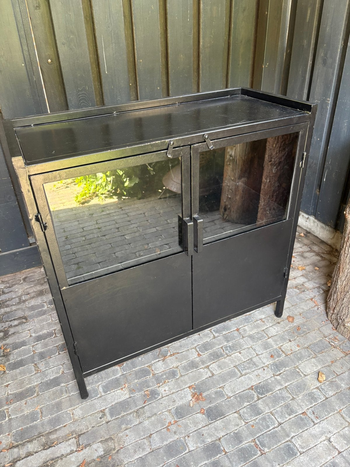 Zwart metalen kast, Ophalen, 50 tot 100 cm, Zo goed als nieuw, Minder dan 100 cm