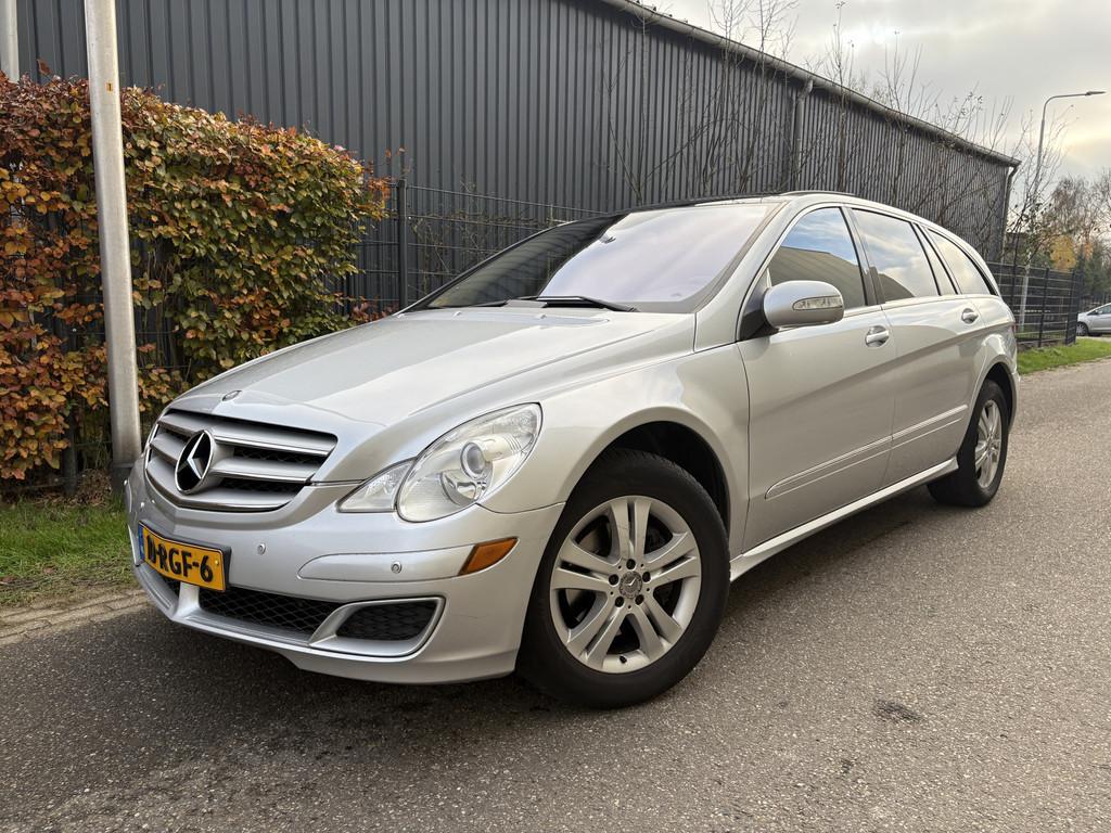 Mercedes-Benz R-Klasse 500 Lang 4-Matic / AUTOMAAT / PANORAM, Auto's, Mercedes-Benz, Automaat, 8 cilinders, Stoelverwarming, 138 €/maand