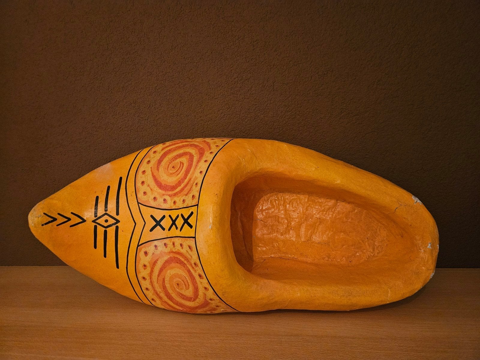 Decoratieve hollandse Klomp - Geel met tribal patronen, Ophalen of Verzenden