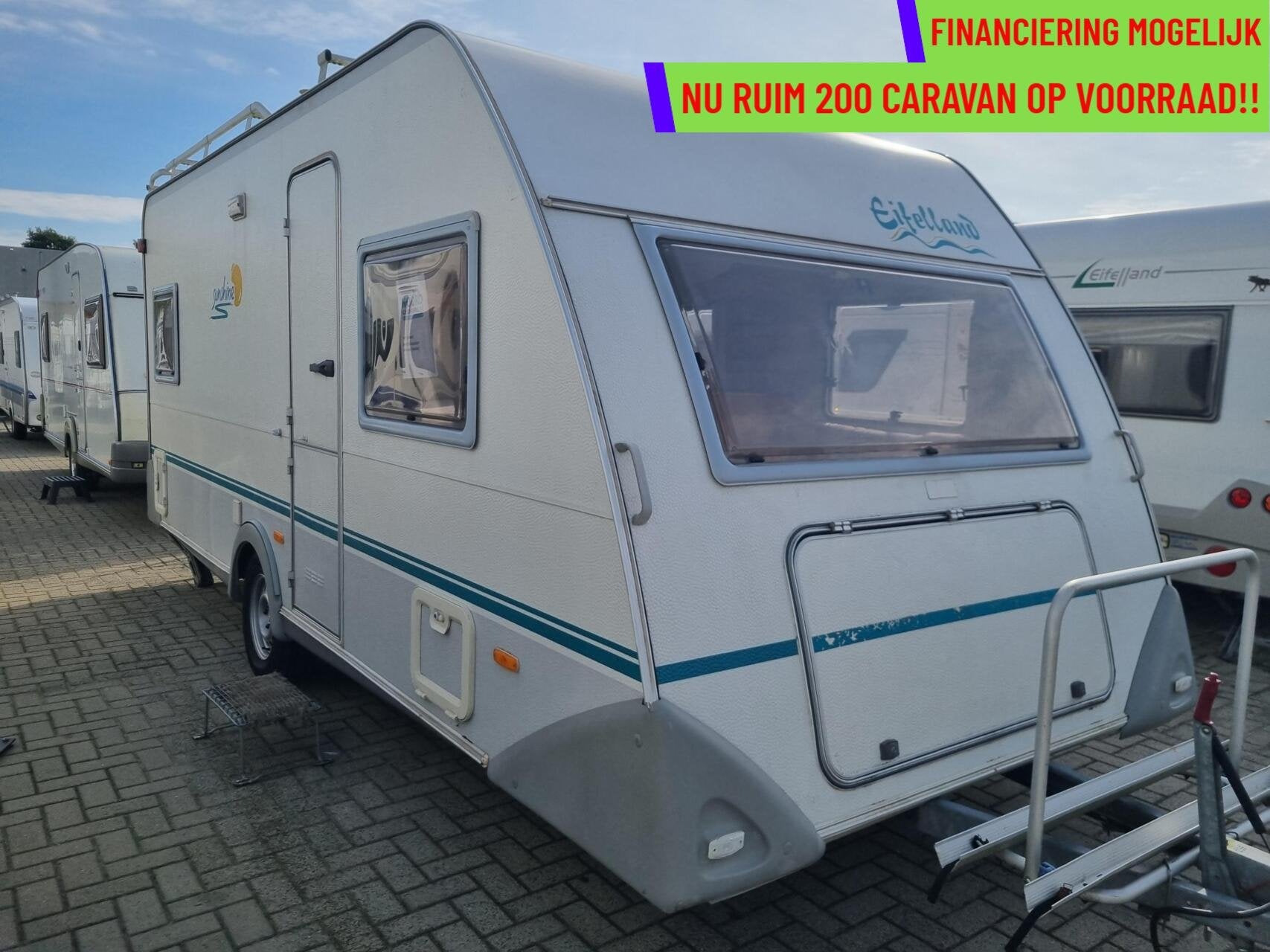 EIFELLAND SUNSHINE 495 TF VOORTENT + DOUCHE + FRANSBED, Rondzit, Serviceluik, Bedrijf, Eifelland