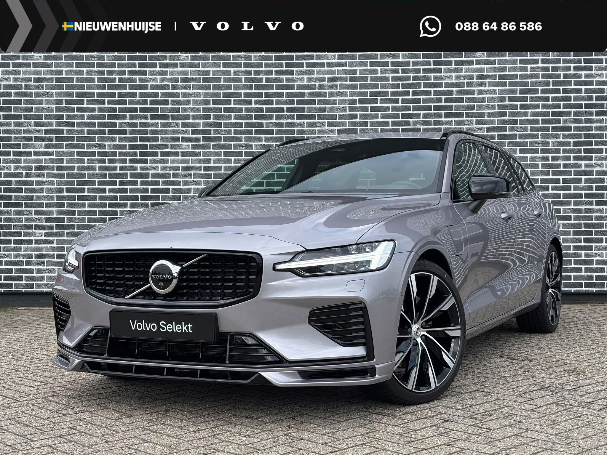 Volvo V60 T6 Plug-in hybrid AWD Ultra Dark | Heico bodykit |