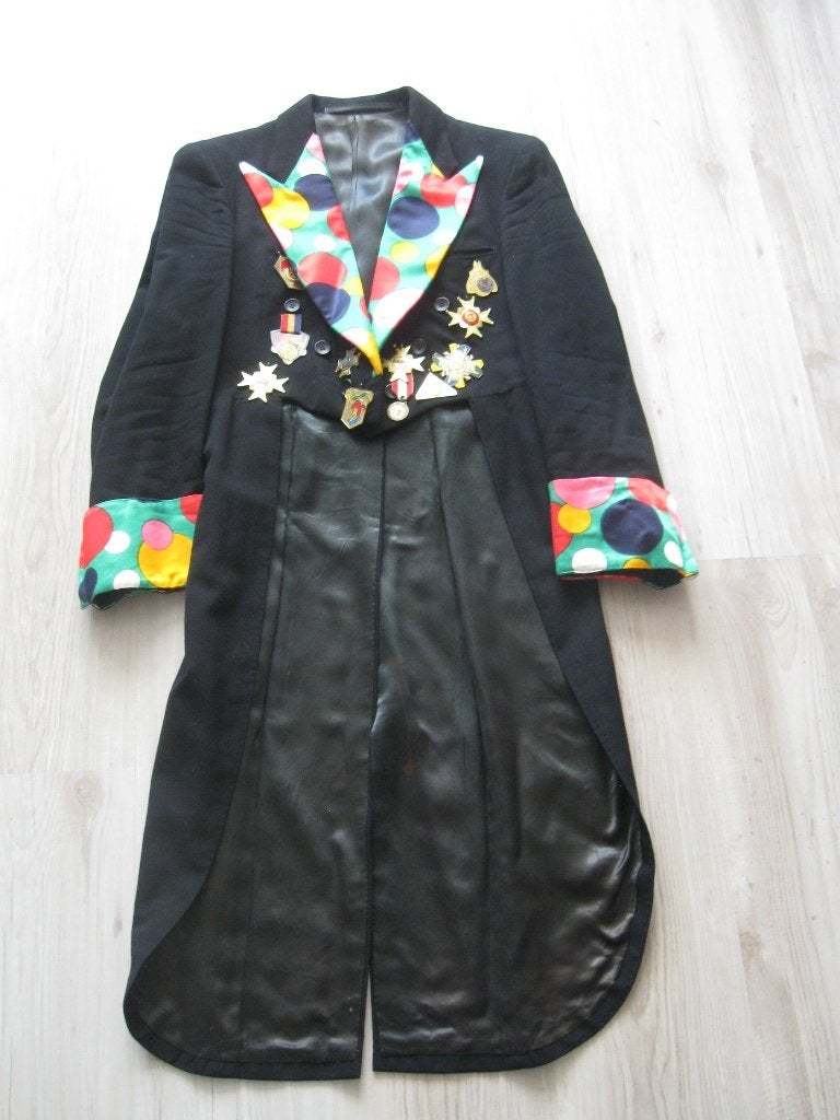Carnavalspak jasje medailles twee broeken retro vintage mooi, Ophalen of Verzenden, Gedragen, Maat 42/44 (L), Carnaval