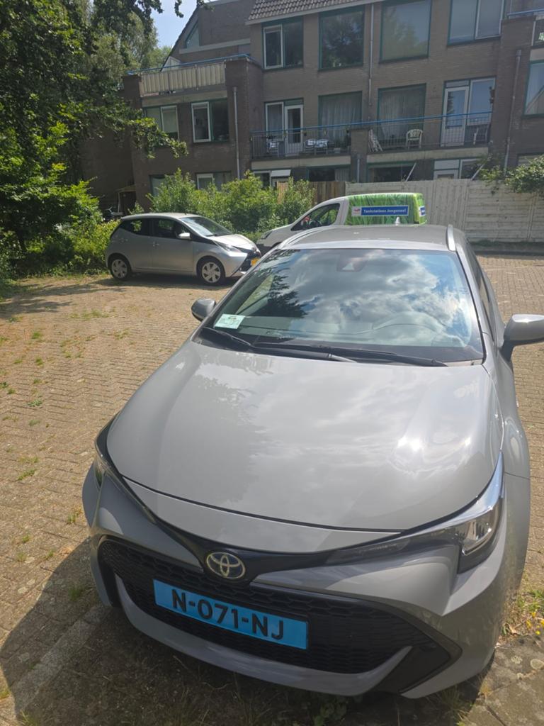 Taxi te huur / Taxi huren, Ophalen