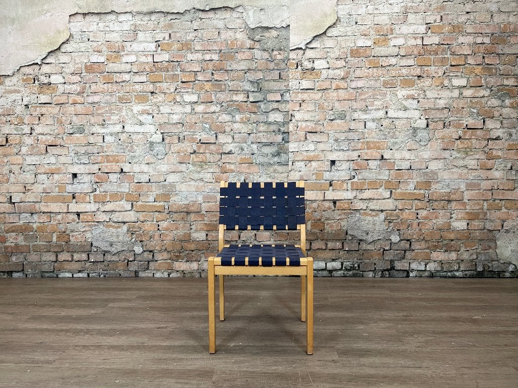 Artek 611 Chair bij TheReSales, Ophalen, Blauw, Design, Zo goed als nieuw