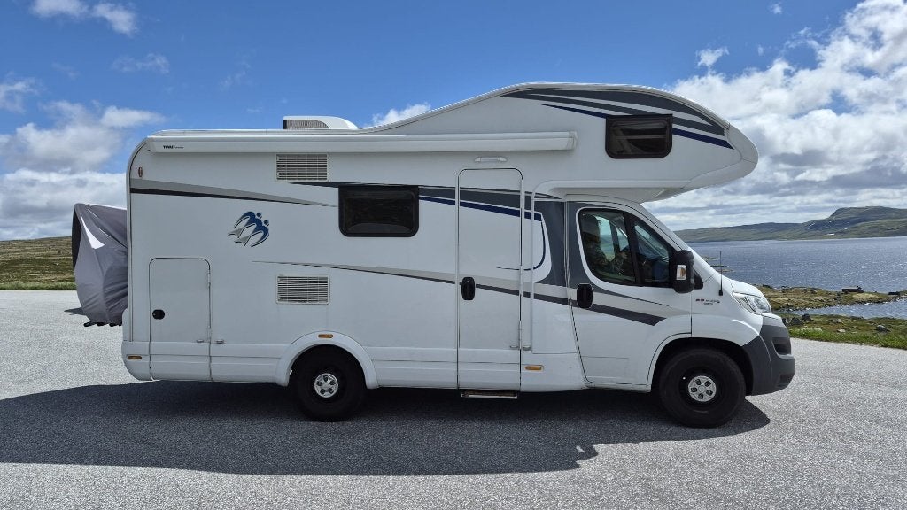 Caravans And Camping Compacte