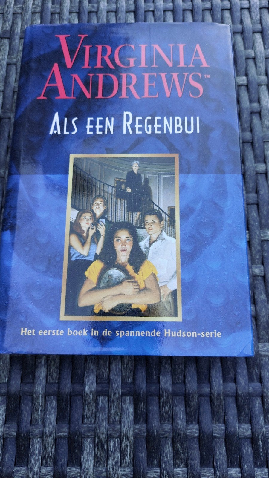Als een Regenbuil - Virginia Andrews (Hardcover), Ophalen of Verzenden, Gelezen, Virginia Andrews, Nederland