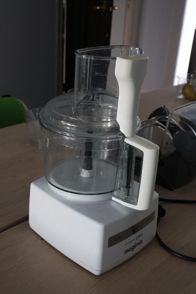 Magimix Compact 3200xl, Ophalen, Zo goed als nieuw, 1 snelheid