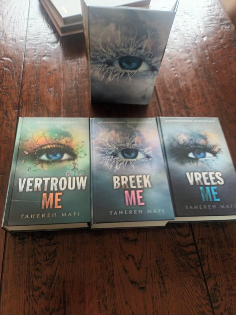 Mafi, Tahereh Trilogie Vrees me/Breek me/Vertrouw, Boeken, Ophalen of Verzenden, Zo goed als nieuw