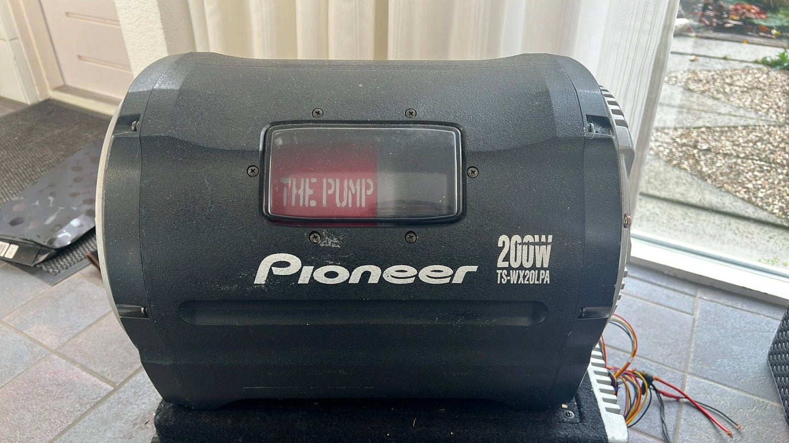 Subwoofer pioneer met ingebouwde Versterker 75 euro, Ophalen of Verzenden, Zo goed als nieuw