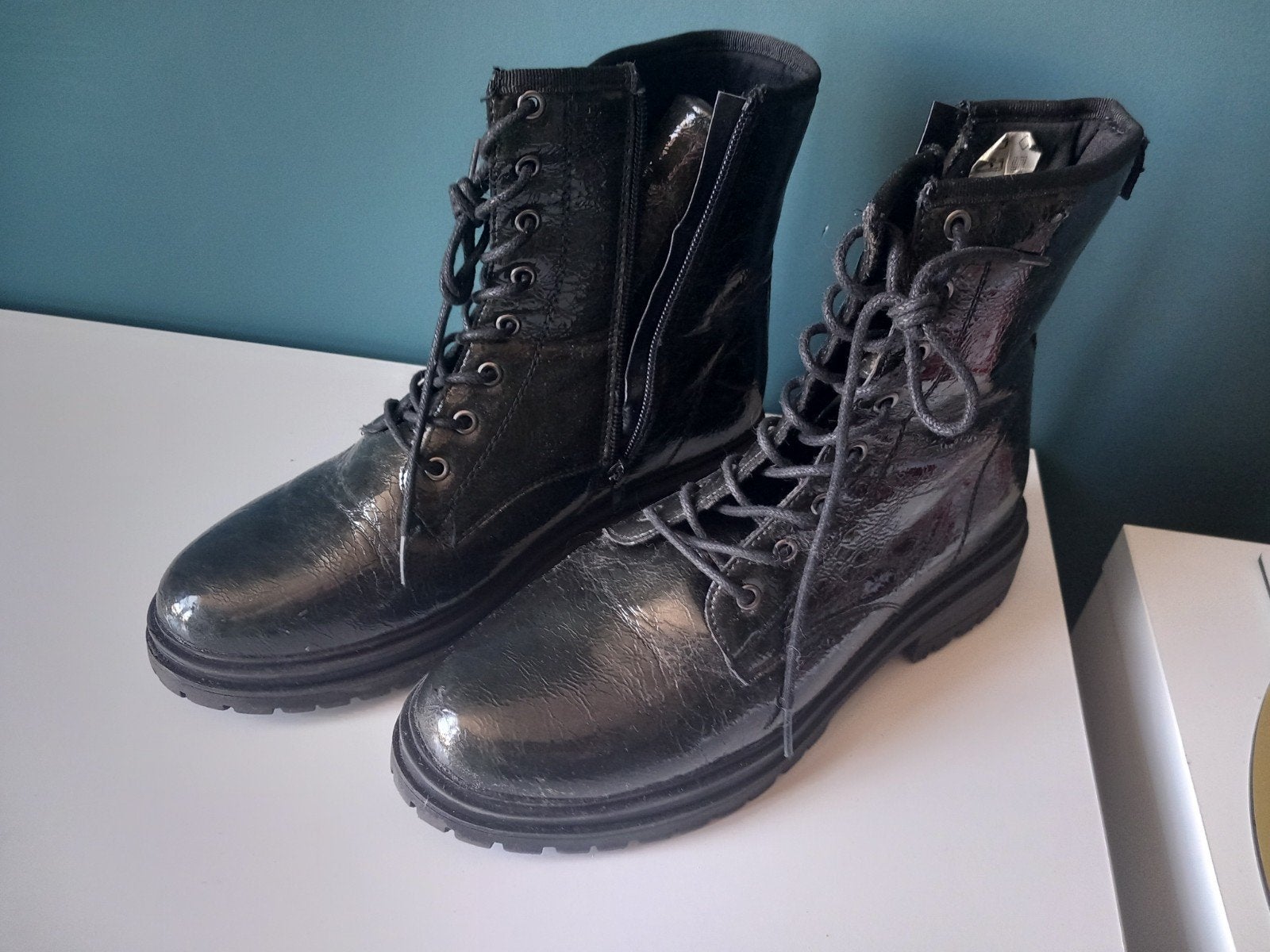 Meiden schoen zwart/grijs glans maat 39, Gebruikt, Meisje, Schoenen, Ophalen of Verzenden