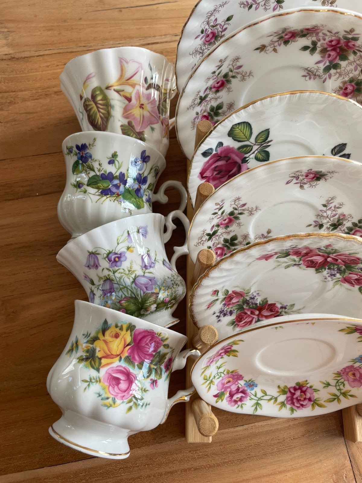 Vintage losse serviesdelen, Ophalen