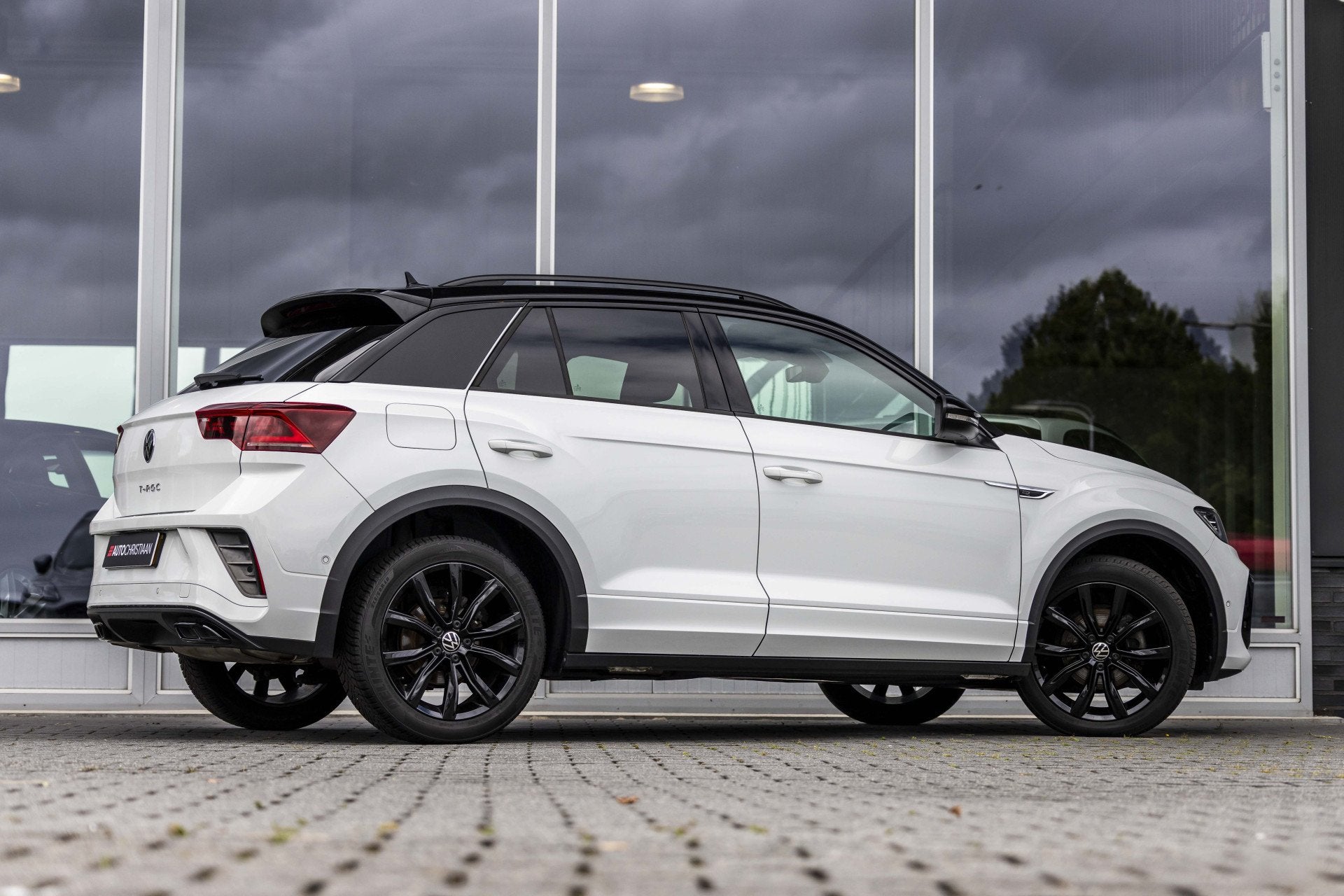 Volkswagen T-Roc 1.5 TSI R-Line | Ergo-stoel | Camera | Carp, 12 maanden, 4 cilinders, Wit, Bedrijf