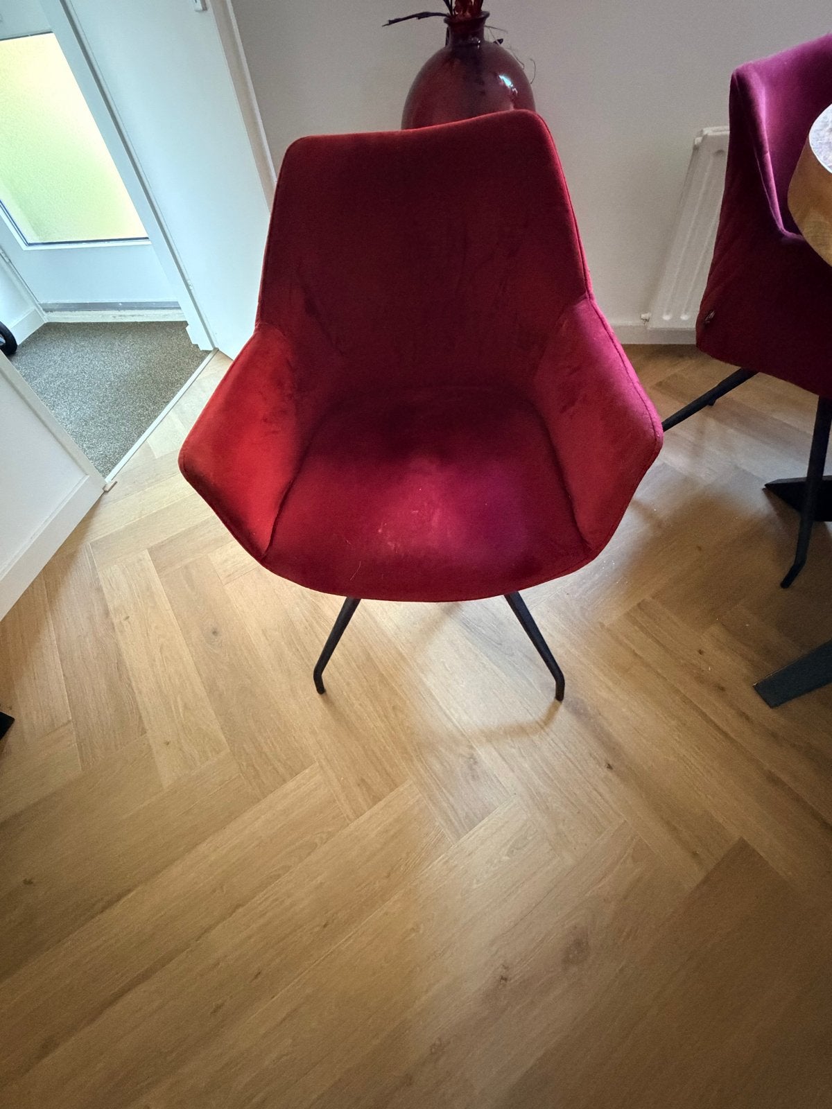 Gebruikte rode stoelen - Hoogte 80cm, Diepte 46cm, Ophalen, Gebruikt, Vier, Stof