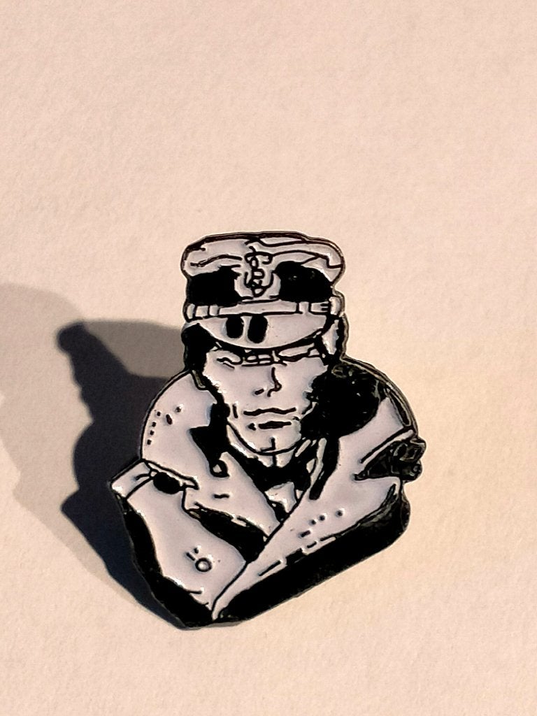 Corto Maltese Hugo Pratt strip stripboek reeks pin comic, Verzamelen, Stripfiguren, Verzenden, Overige figuren, Zo goed als nieuw