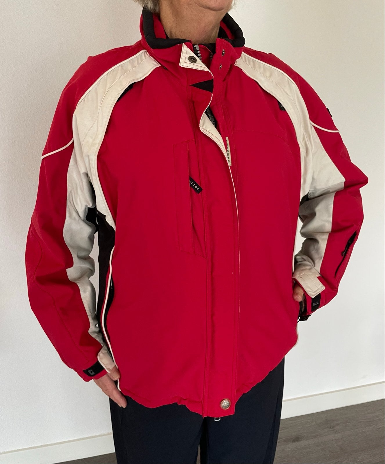 Killtec ski-jas rood/wit/zwart - Maat 44 (L), Kleding | Dames, Ophalen of Verzenden, Zo goed als nieuw, Maat 42/44 (L), Jack