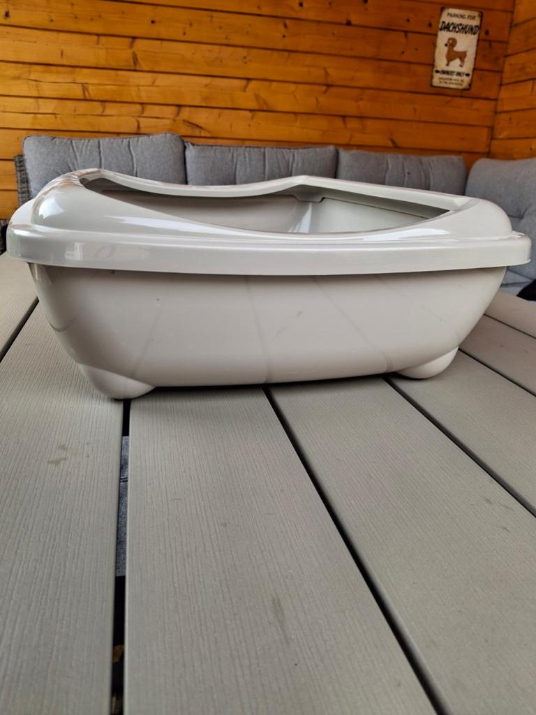 Kattenbak zgan en 1,5 zak grit., Ophalen, Zo goed als nieuw