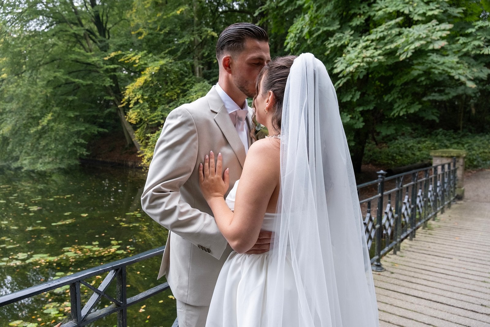 Sluier te koop, Ophalen of Verzenden, Zo goed als nieuw, Wit, Accessoires