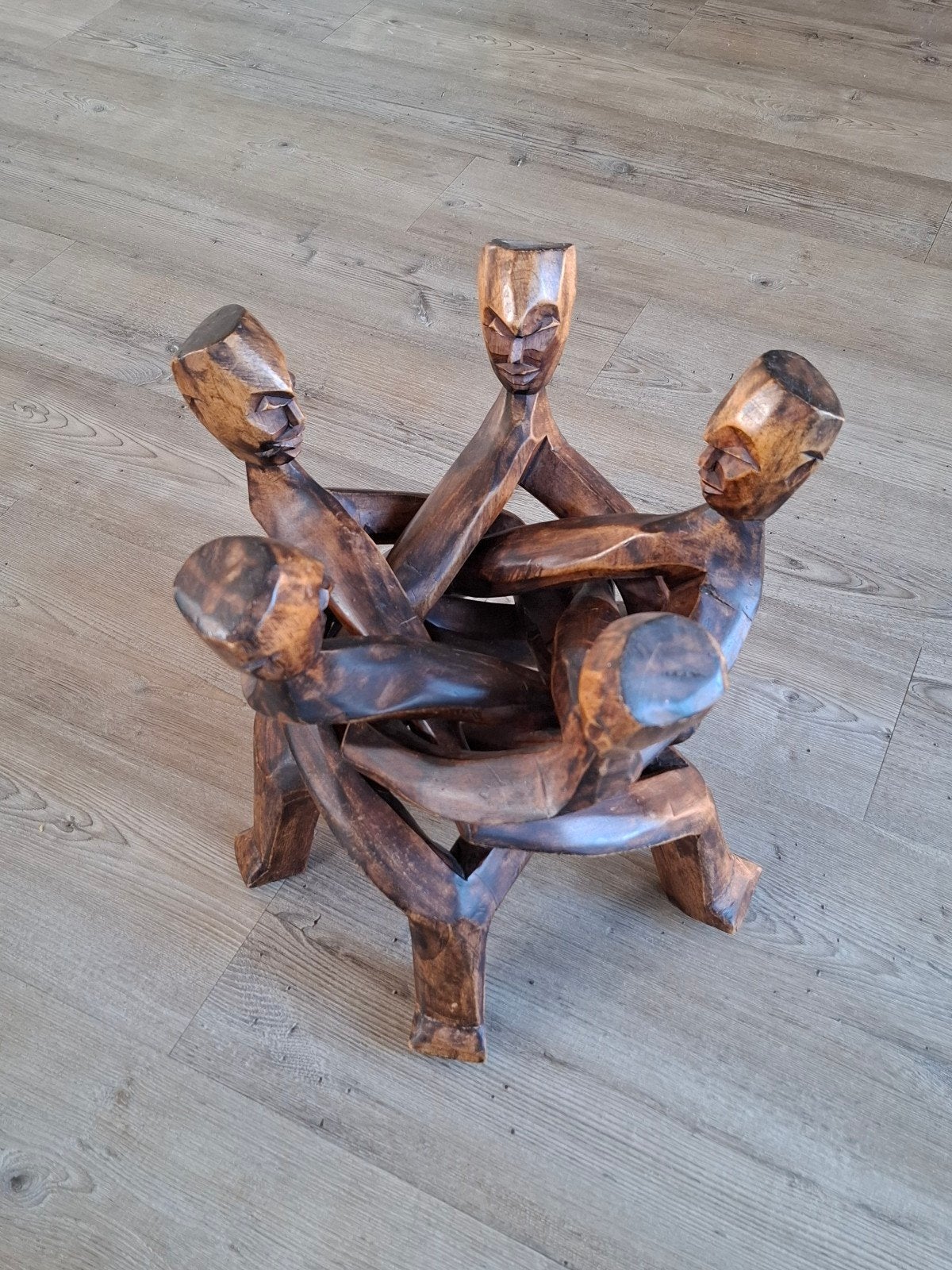 African Unity Circle - Carved wooden sculpture, Ophalen of Verzenden, 20 - 50 cm, Hout, Bruin