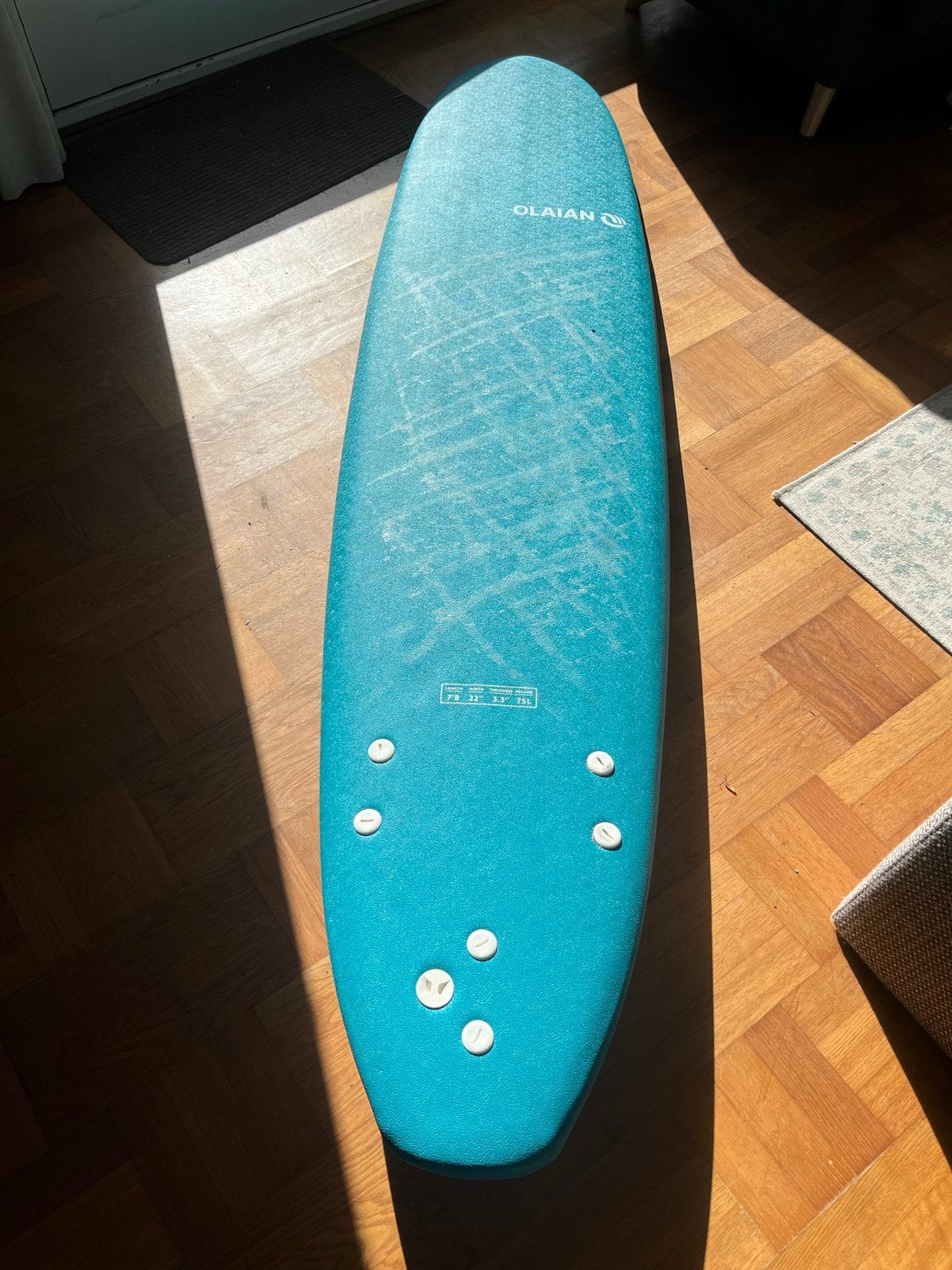 Olaian 7'8" softboard Surfplank - Perfect voor beginners!, Watersport en Boten, Ophalen, Zo goed als nieuw, Funboard, Met vinnen