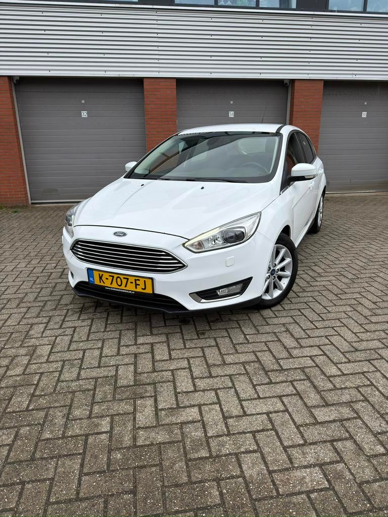 Ford Focus 1.0 Ecoboost 92KW 5D 2015 Wit | New Motor + Turbo, Auto's, Ford, Particulier, Focus, ABS, Adaptieve lichten, Airbags