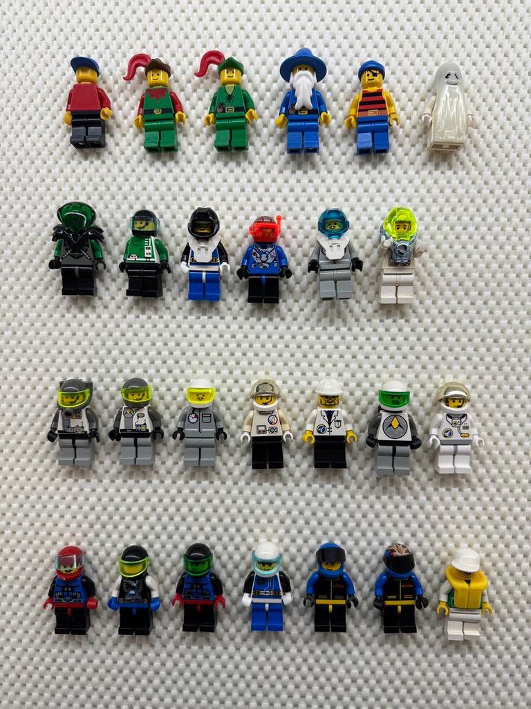 Lego minifigs 26 st + losse onderdelen., Overige thema's, Lego, Ophalen of Verzenden, Zo goed als nieuw