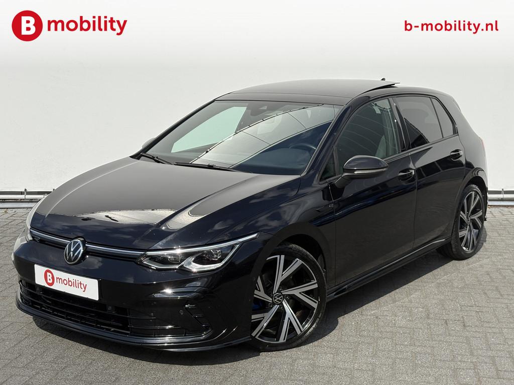 Volkswagen Golf 1.5 eTSI R-Line Panoramadak Achteruitrijcame, 4 cilinders, 150 pk, Alcantara, Zwart