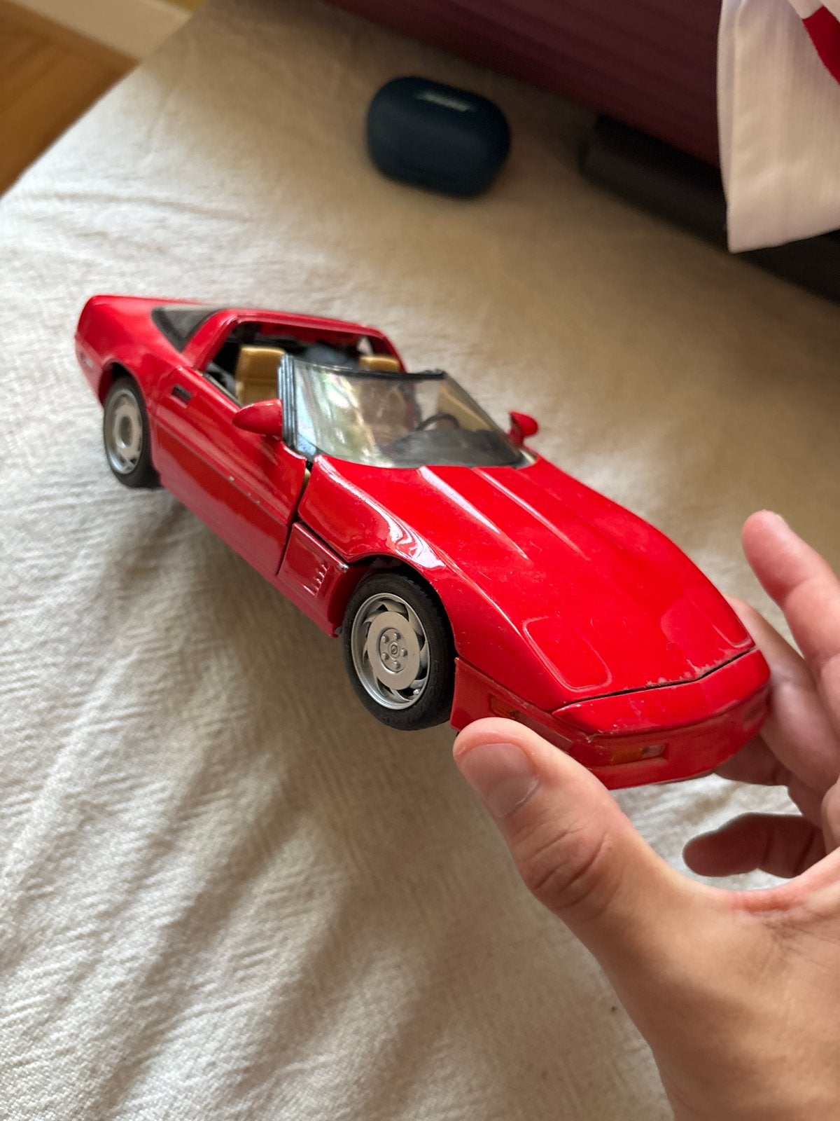 Maisto Chevrolet Corvette C4 Schaalmodel Rood, Ophalen of Verzenden, Gebruikt, Auto, Overige merken