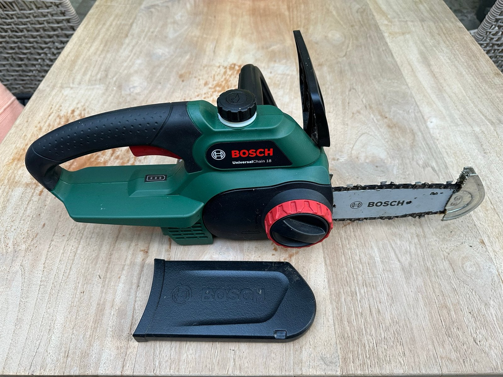 Bosch UniversalChain 18 Accu Kettingzaag, Kettingzaag, Ophalen of Verzenden, Zo goed als nieuw, 30 tot 70 mm
