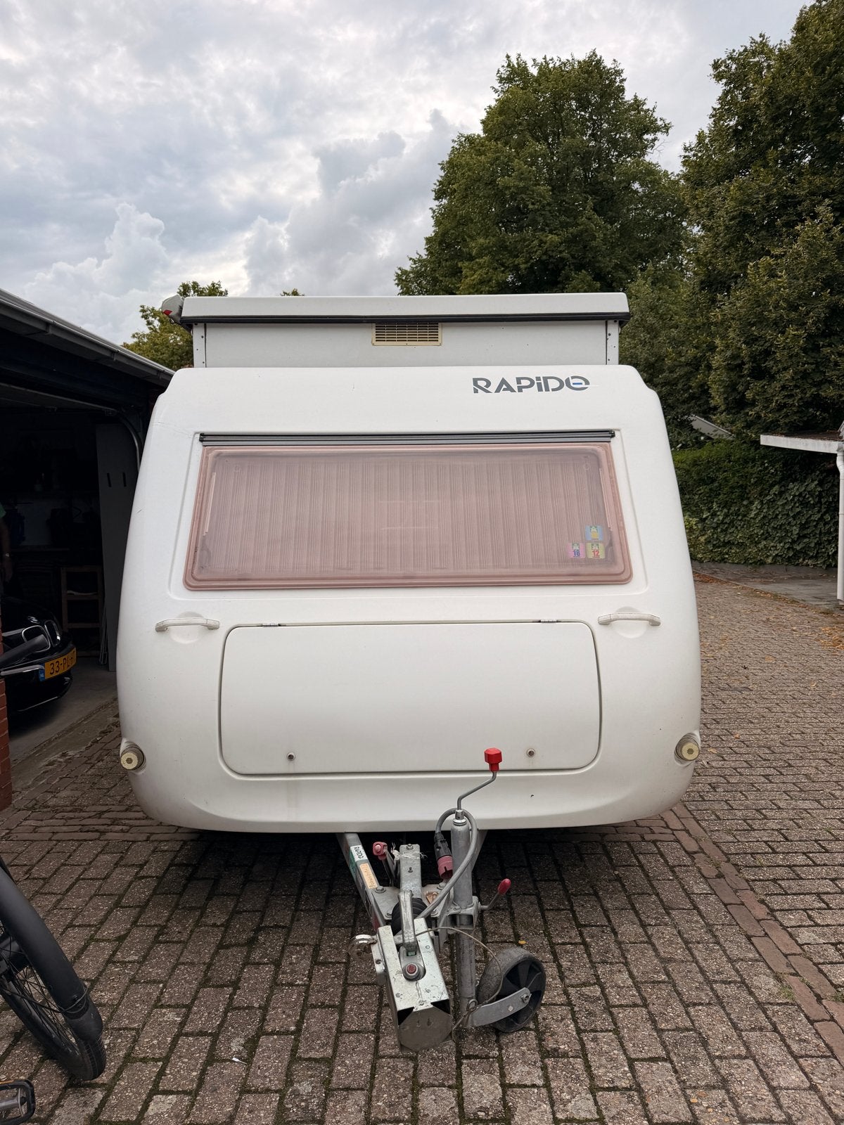 Rapido caravan evolution 39 t met hefdak en mover uit 2002, Caravans en Kamperen, Caravans, Hefdak, 5 tot 6 meter, Rapido, Particulier