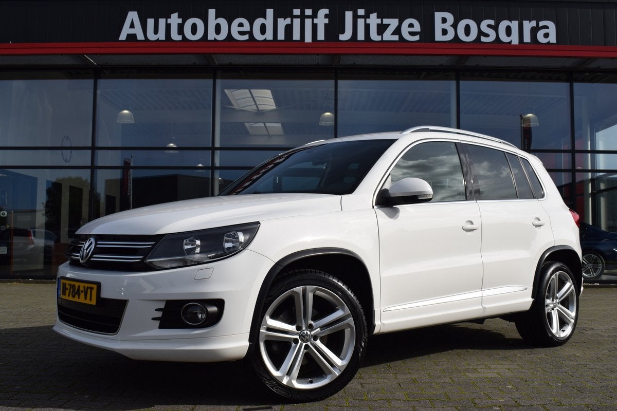 Volkswagen Tiguan 1.4 TSI R-Line ECC | Sportstoelen | Full M, Voorwielaandrijving, Euro 5, 15 km/l, Gebruikt