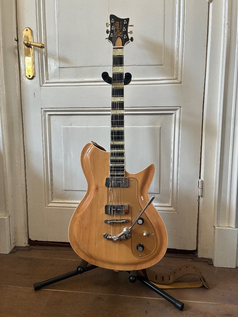 Rivolta Combinata VII, Semi-solid body, Met versterker, Zo goed als nieuw, Ophalen